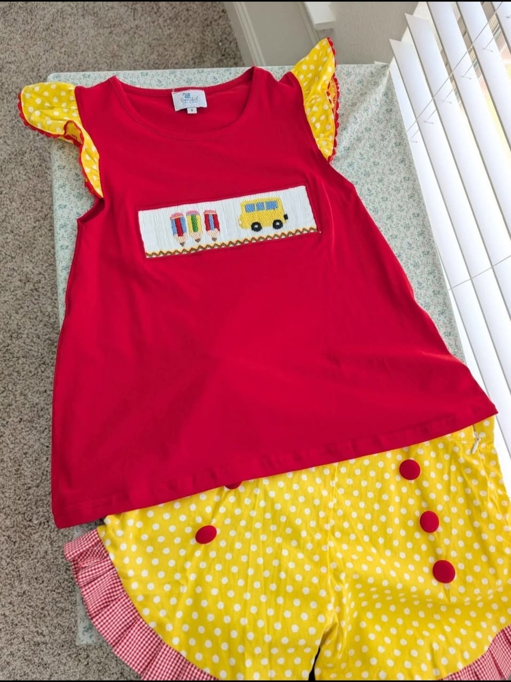 NEW 6/7 Back To School Smocked Short Set